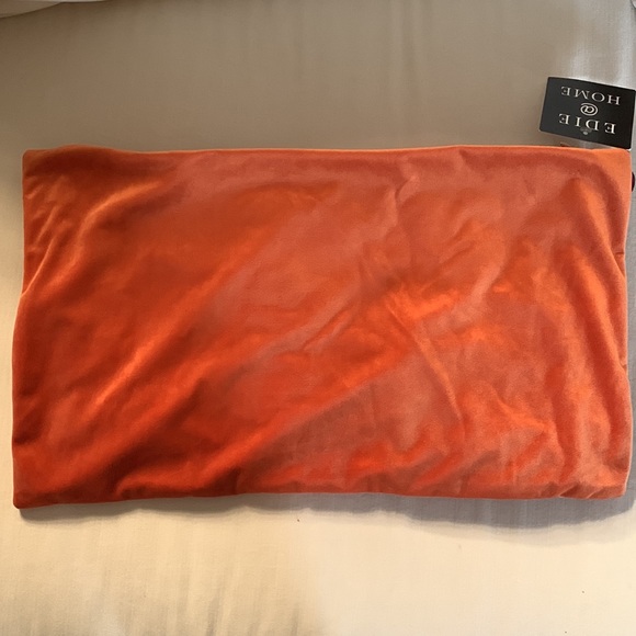 NWT Edie@Home Floral Dimensional Lumbar Decorative Pillow Cover - Picture 2 of 7